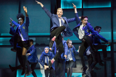 2017 London cast. Photo by Johan Persson