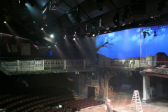 Side view of the set (from Souvenir Scenic Studios website)